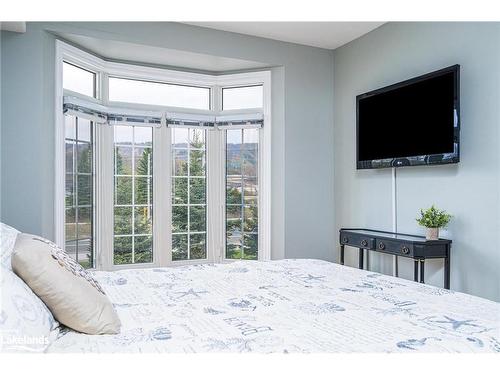 9-209707 Highway 26, The Blue Mountains, ON - Indoor Photo Showing Bedroom