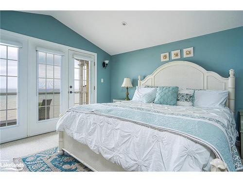 9-209707 Highway 26, The Blue Mountains, ON - Indoor Photo Showing Bedroom