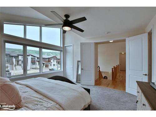 106 Stoneleigh Drive, The Blue Mountains, ON - Indoor Photo Showing Bedroom