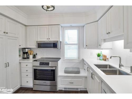 2-15 Golf Course Road, Bracebridge, ON - Indoor Photo Showing Kitchen With Double Sink