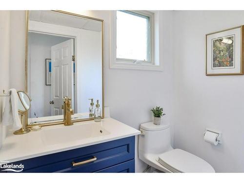 2-15 Golf Course Road, Bracebridge, ON - Indoor Photo Showing Bathroom