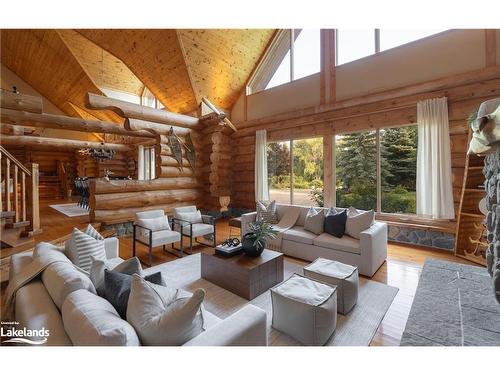 111 Margaret Drive, Craigleith, ON - Indoor Photo Showing Living Room