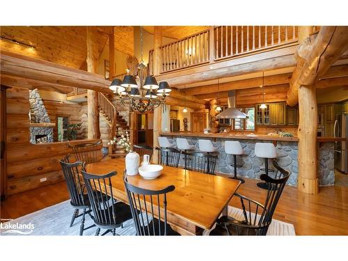 111 Margaret Drive, Craigleith, ON - Indoor Photo Showing Dining Room