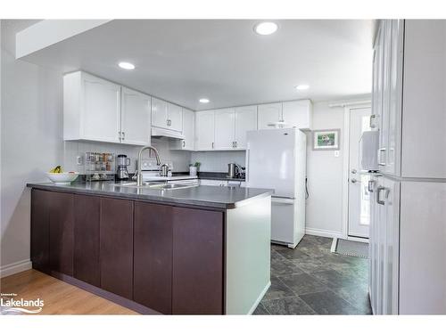 160 Griffin Street, Midland, ON - Indoor Photo Showing Kitchen With Double Sink