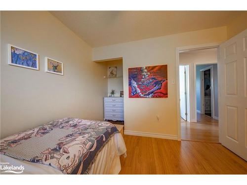 160 Griffin Street, Midland, ON - Indoor Photo Showing Bedroom