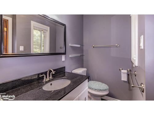 4244 Muskoka Road 117, Baysville, ON - Indoor Photo Showing Bathroom