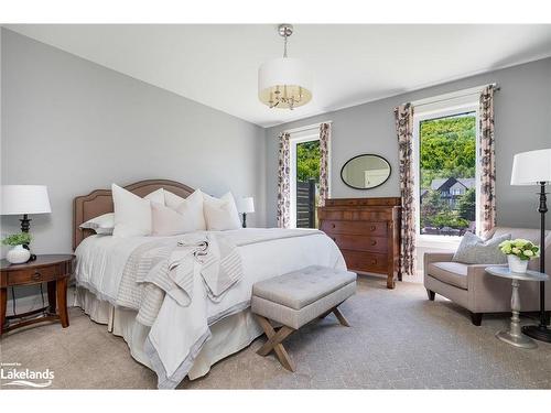 122 Barton Boulevard, The Blue Mountains, ON - Indoor Photo Showing Bedroom