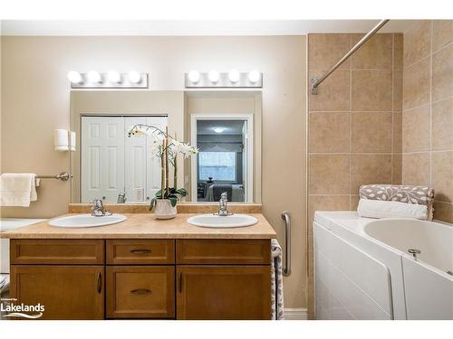 301-91 Raglan Street, Collingwood, ON - Indoor Photo Showing Bathroom