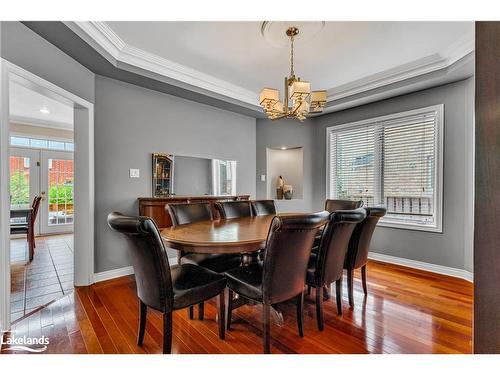 5335 Cosentino Gardens, Mississauga, ON - Indoor Photo Showing Dining Room