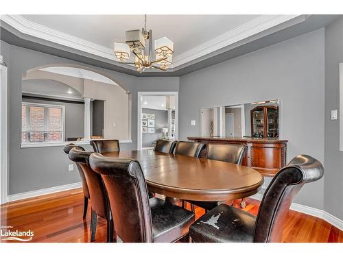 5335 Cosentino Gardens, Mississauga, ON - Indoor Photo Showing Dining Room