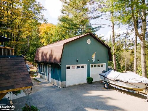 560 Mountain Street, Haliburton, ON - Outdoor