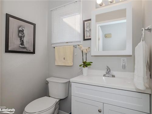 7-15 Golf Course Road, Bracebridge, ON - Indoor Photo Showing Bathroom