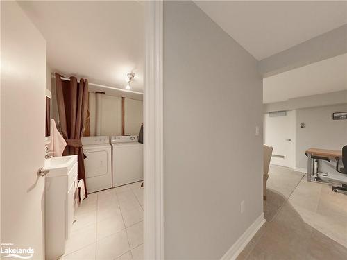 7-15 Golf Course Road, Bracebridge, ON - Indoor Photo Showing Laundry Room