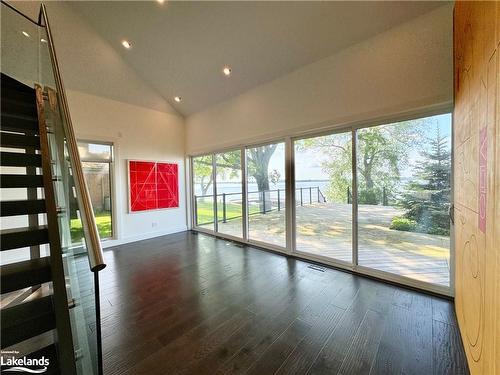 131 Peats Point Road, Prince Edward County, ON - Indoor Photo Showing Other Room