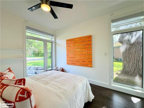 131 Peats Point Road, Prince Edward County, ON - Indoor Photo Showing Bedroom