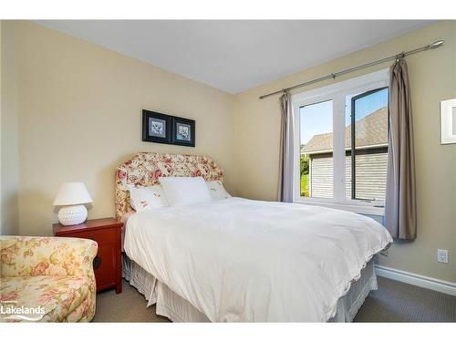 106 Crossan Court, The Blue Mountains, ON - Indoor Photo Showing Bedroom