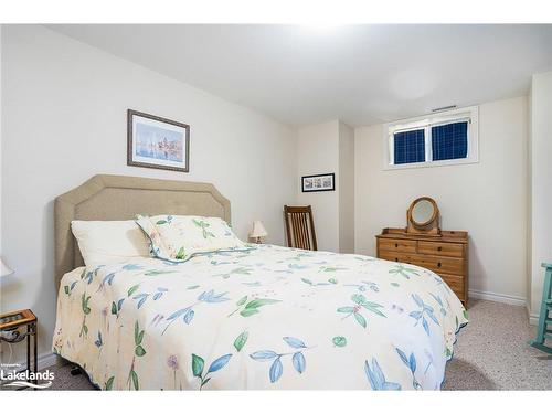 106 Crossan Court, The Blue Mountains, ON - Indoor Photo Showing Bedroom