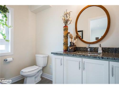 31 Emerson Mews, Collingwood, ON - Indoor Photo Showing Bathroom