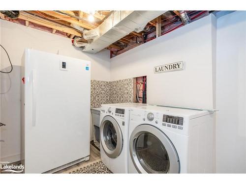 1035 Cook Drive, Midland, ON - Indoor Photo Showing Laundry Room