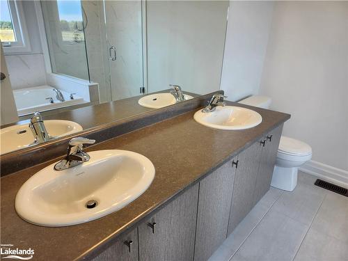 158 Union Boulevard, Wasaga Beach, ON - Indoor Photo Showing Bathroom