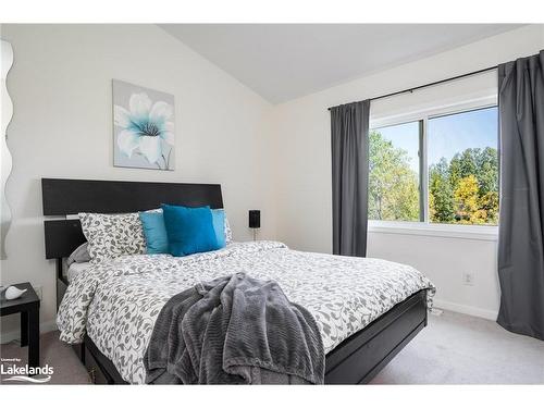 51-91 Green Briar Drive, Collingwood, ON - Indoor Photo Showing Bedroom