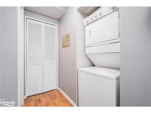 51-91 Green Briar Drive, Collingwood, ON - Indoor Photo Showing Laundry Room