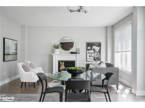 89 Lockerbie Crescent, Collingwood, ON - Indoor Photo Showing Dining Room