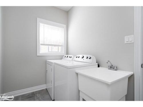 89 Lockerbie Crescent, Collingwood, ON - Indoor Photo Showing Laundry Room