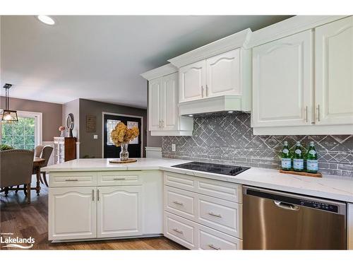 426155 25Th Sideroad, Mono, ON - Indoor Photo Showing Kitchen With Upgraded Kitchen