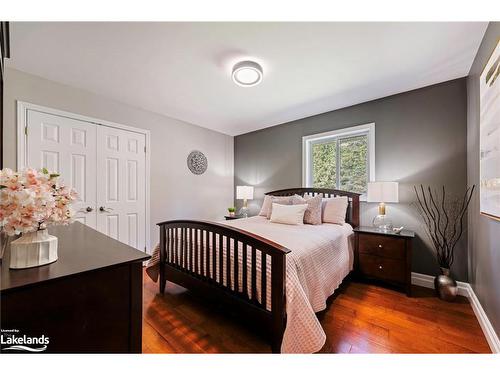 426155 25Th Sideroad, Mono, ON - Indoor Photo Showing Bedroom