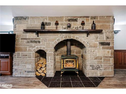 426155 25Th Sideroad, Mono, ON - Indoor With Fireplace