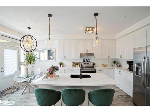 5 Nautical Lane, Wasaga Beach, ON - Indoor Photo Showing Kitchen With Double Sink With Upgraded Kitchen