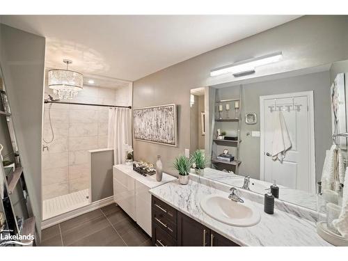 5 Nautical Lane, Wasaga Beach, ON - Indoor Photo Showing Bathroom