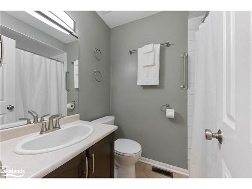 204 Margaret Street, Midland, ON - Indoor Photo Showing Bathroom