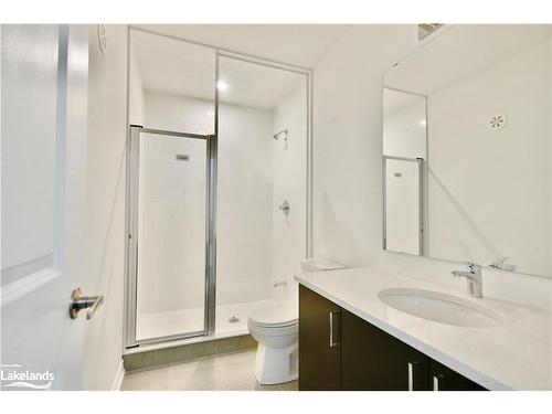 44 Wyn Wood Lane, Orillia, ON - Indoor Photo Showing Bathroom