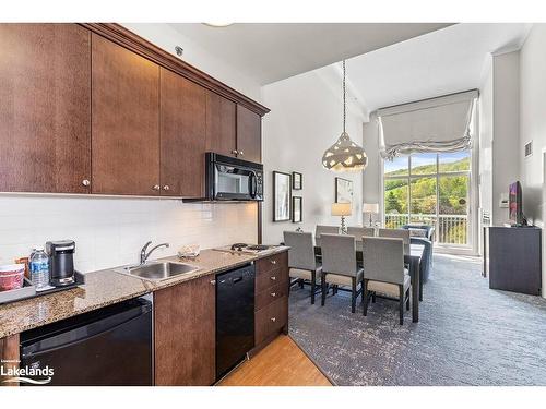 449-220 Gord Canning Drive, The Blue Mountains, ON - Indoor Photo Showing Kitchen