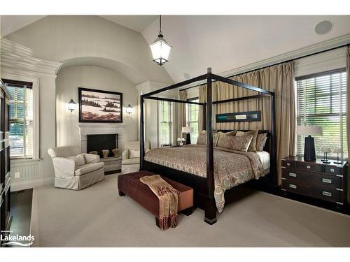 114 Hemlock Court, The Blue Mountains, ON - Indoor Photo Showing Bedroom