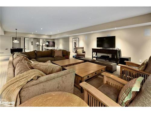 114 Hemlock Court, The Blue Mountains, ON - Indoor Photo Showing Living Room