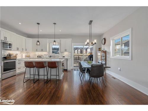 6 Millwood Court, Huntsville, ON - Indoor Photo Showing Other Room