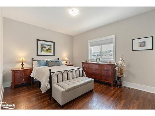 6 Millwood Court, Huntsville, ON - Indoor Photo Showing Bedroom