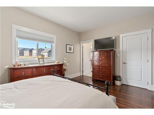 6 Millwood Court, Huntsville, ON - Indoor Photo Showing Bedroom