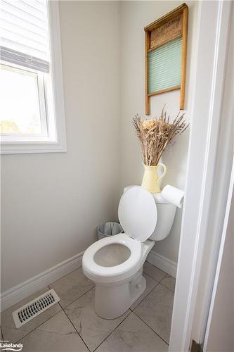 40 Nicole Park Court, Bracebridge, ON - Indoor Photo Showing Bathroom