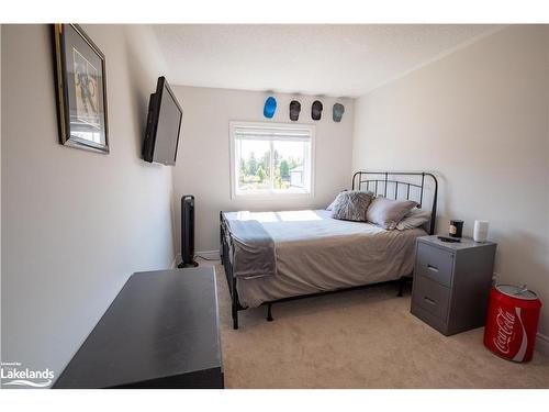 40 Nicole Park Court, Bracebridge, ON - Indoor Photo Showing Bedroom