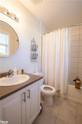 40 Nicole Park Court, Bracebridge, ON - Indoor Photo Showing Bathroom