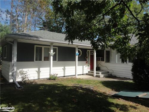 1089 Mosley Street, Wasaga Beach, ON - Outdoor