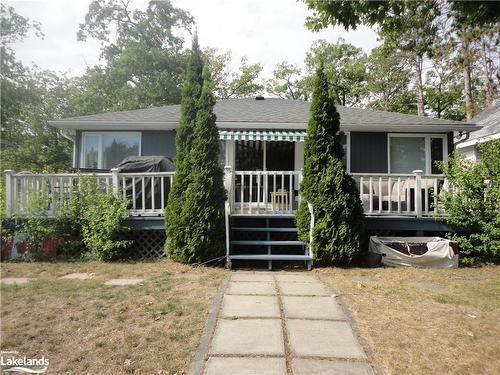 1089 Mosley Street, Wasaga Beach, ON - Outdoor