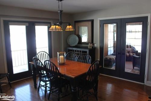 Carling 4 Week 9-3876 Muskoka Road 118 W, Port Carling, ON - Indoor Photo Showing Dining Room