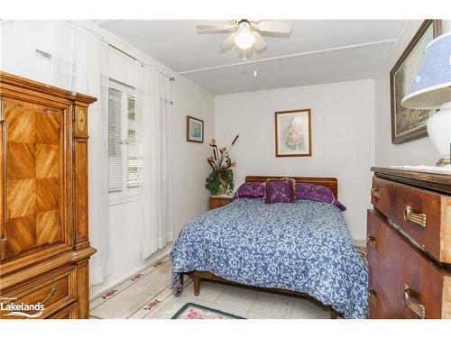 1041 Longline Lake Road, Baysville, ON - Indoor Photo Showing Bedroom