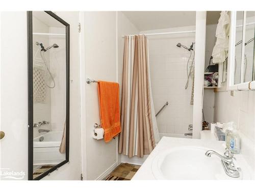 1041 Longline Lake Road, Baysville, ON - Indoor Photo Showing Bathroom