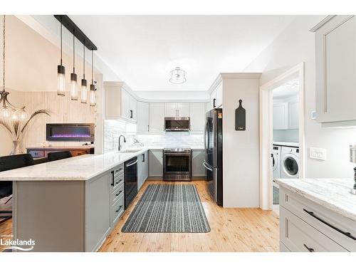 13-5 Invermara Court, Orillia, ON - Indoor Photo Showing Kitchen